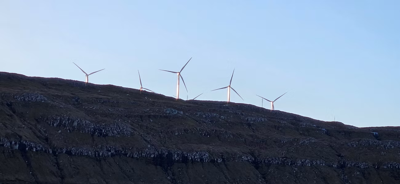 Hoyringssvar til uppskotið um veðurlagslóg