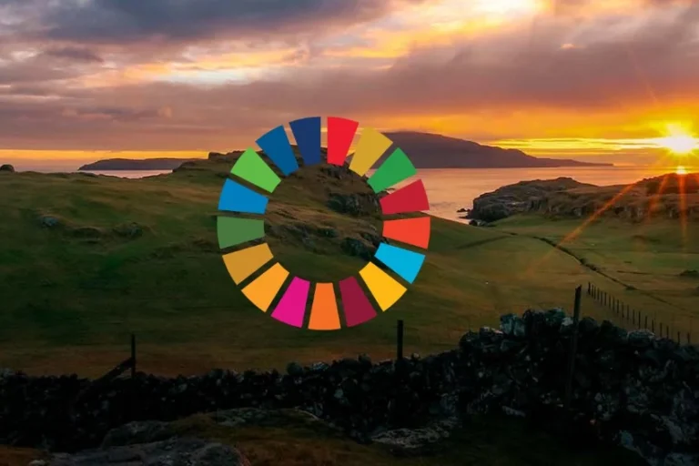 Ávegis móti burðardyggum samfelag? Ávegis móti burðardyggum samfelag?