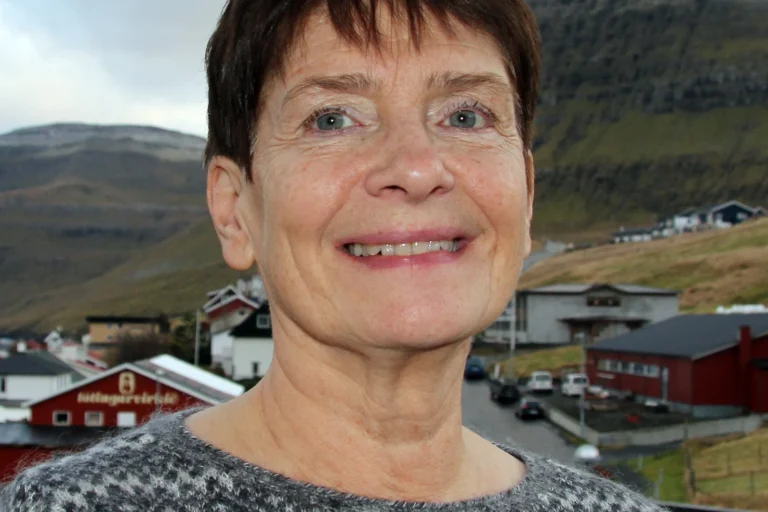 Aðalfundur og ársveitsla Aðalfundur og ársveitsla