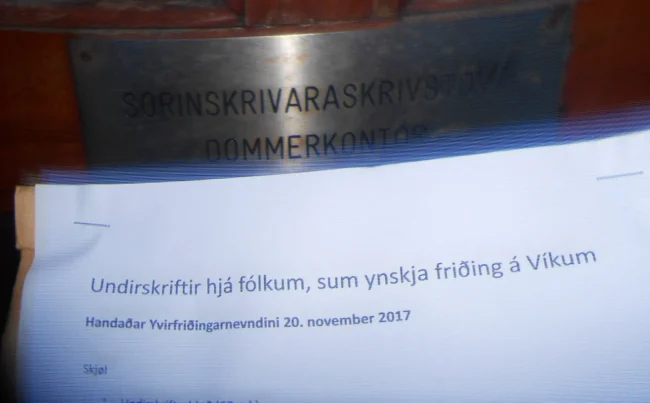 Undirskriftir handaðar Yvirfriðingarnevndini Undirskriftir handaðar Yvirfriðingarnevndini