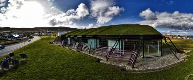 Stroymað pallborðskjak í Norðurlandahúsinum Stroymað pallborðskjak í Norðurlandahúsinum